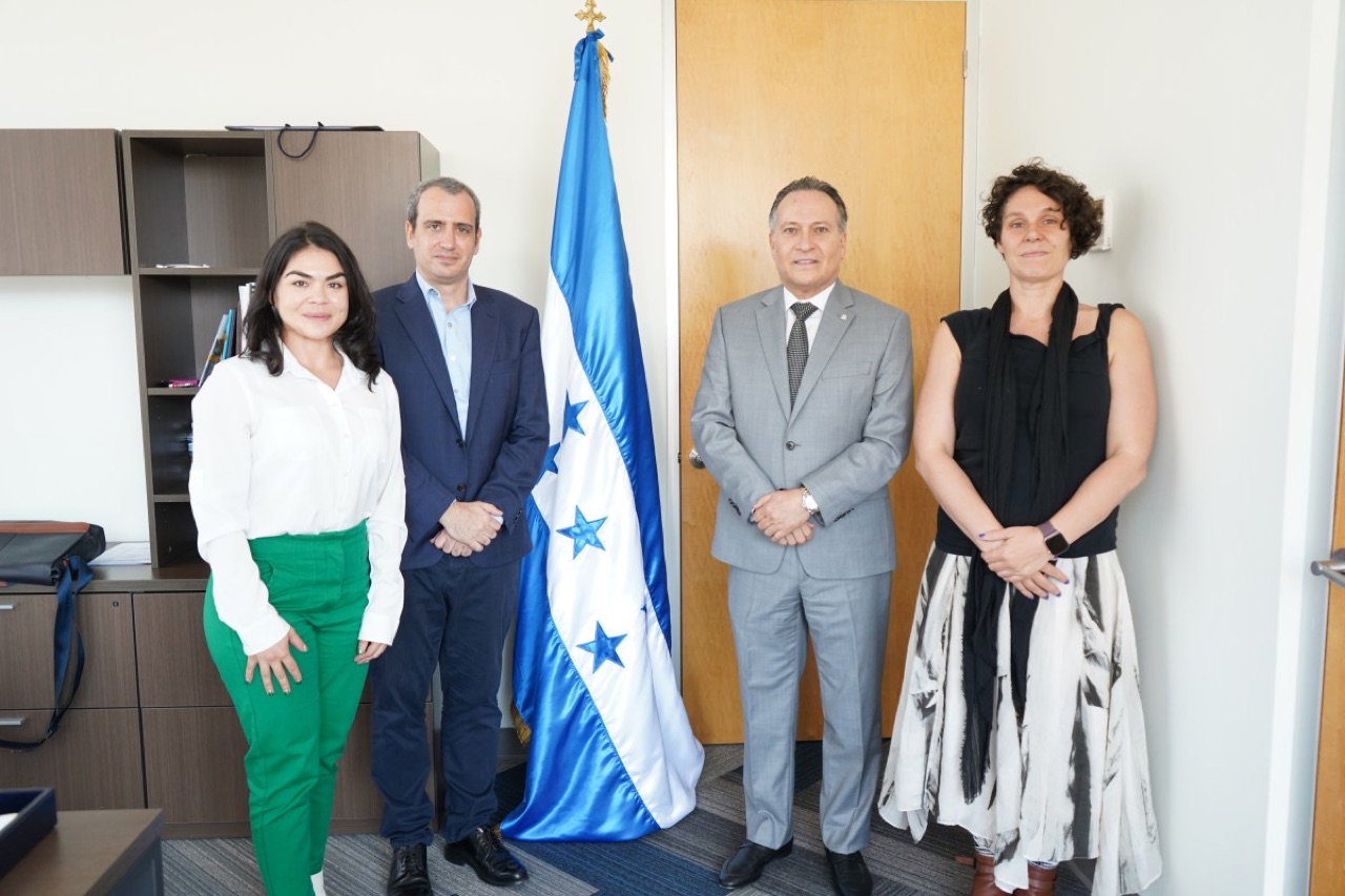 Noticia: SDE impulsa digitalización de MIPYME con KOLAU
