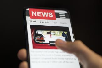 Capacitación para Periodistas Sampedranos: Convergencia Digital en la Era de la Información